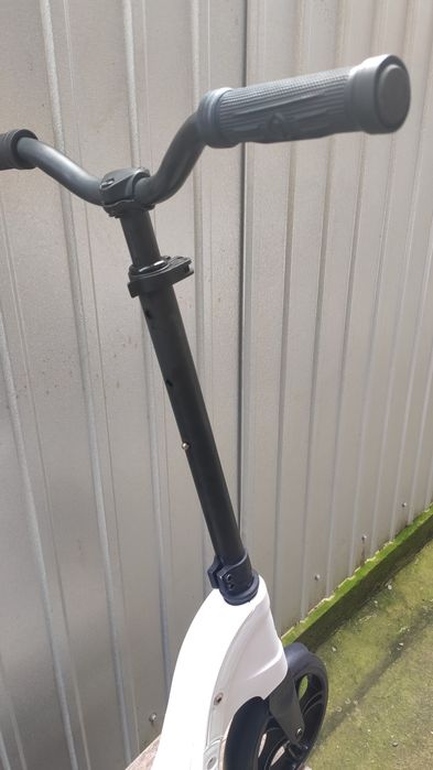 Продам самокат  BEST Scooter від 8+.