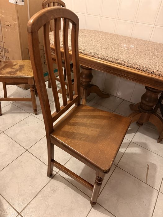 Mesa de madeira com granito + 6 cadeiras