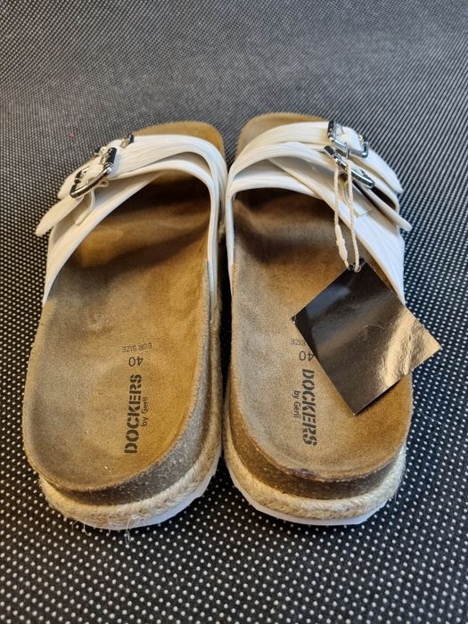 Klapki Dockers  .