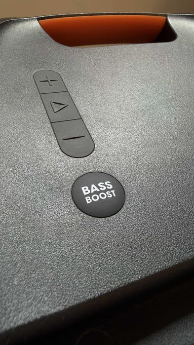 JBL PartyBox 100 - Coluna de Som Bluetooth