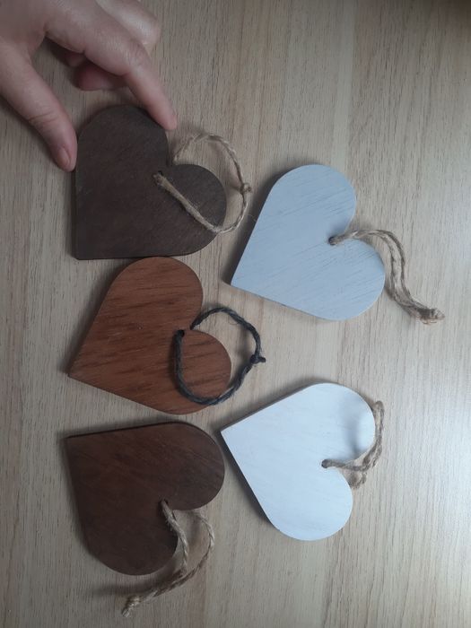 Zawieszki serduszka drewniane ozdoby