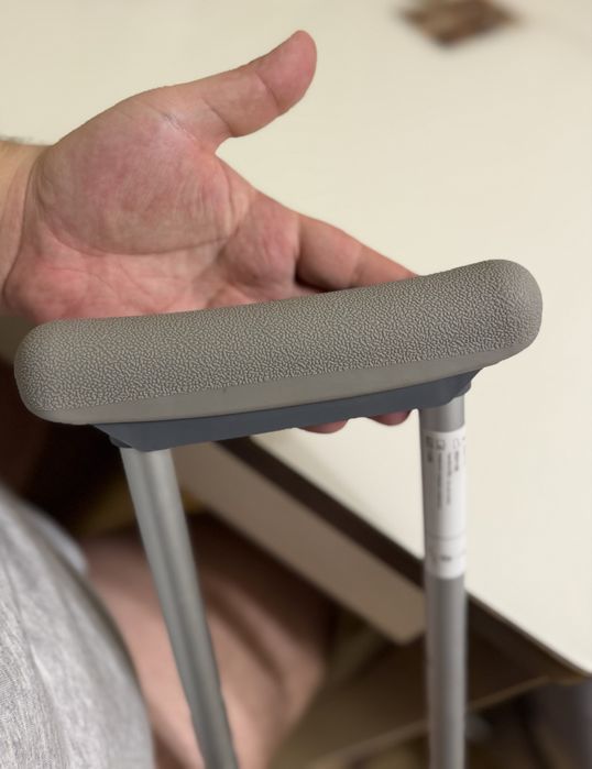 Милиці (костилі) дитячі