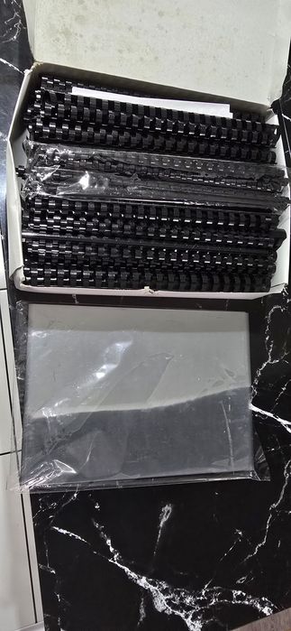 Bindownica VeroTech + grzbiety i okładki