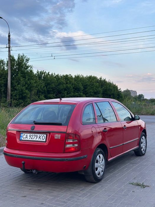 Продам Шкоду Фабию 1.2 бензин