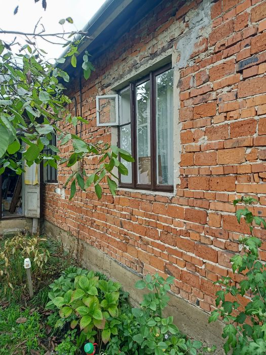 Продаж будинку з земельними ділянками м.Тисмениця