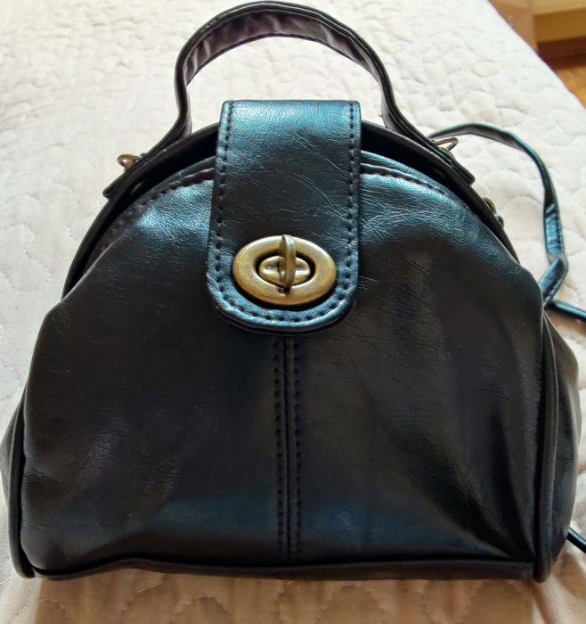 Czarna damska torebka