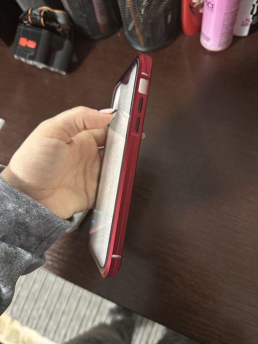 Чохол на айфон 11.