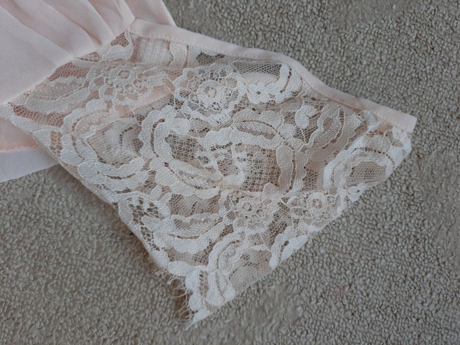 Сукня, стан нового.. Размер 16. BooHoo. Длина миди.