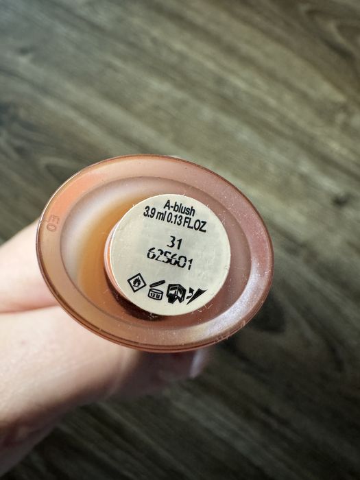 Armani A-blush kolor 31