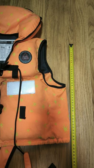 Kamizelka ratunkowa dla dziecka