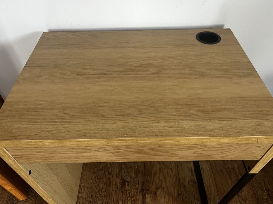 Małe biurko ikea
