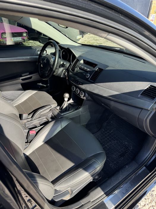 Mitsubishi Lancer 10