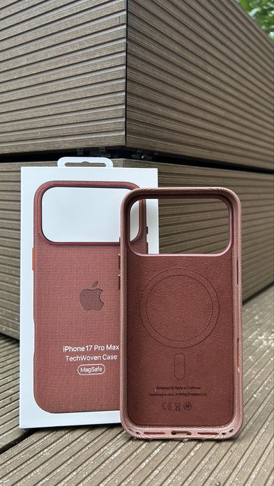 Etui z tkaniny TechWoven z MagSafe do iPhone’a 17 Pro Max Sienna