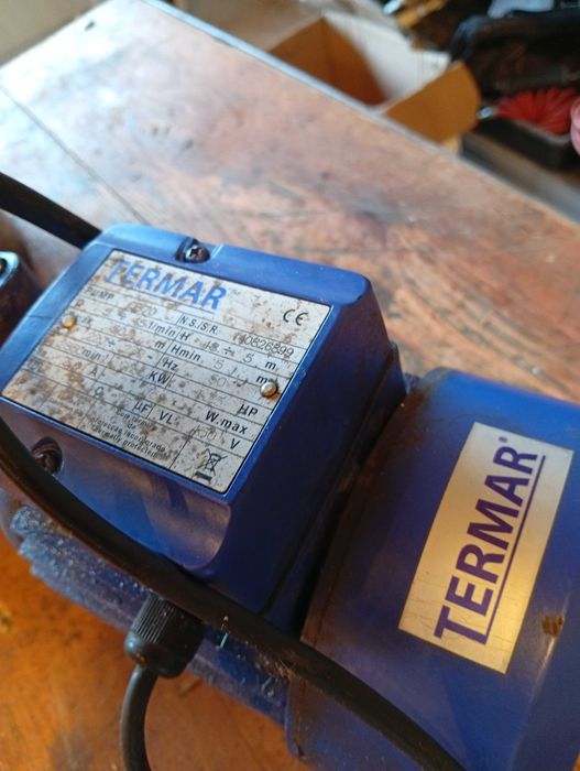 Eletro bomba em bom estado