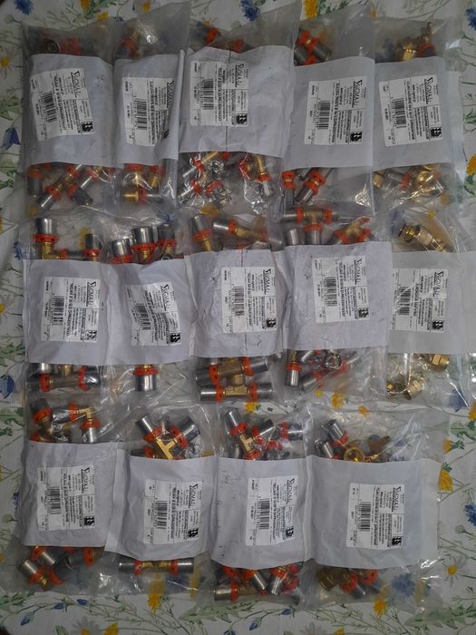Trójnik 20/20/16 Zaprasowany PEX Sigma-Li Dostępne 116szt