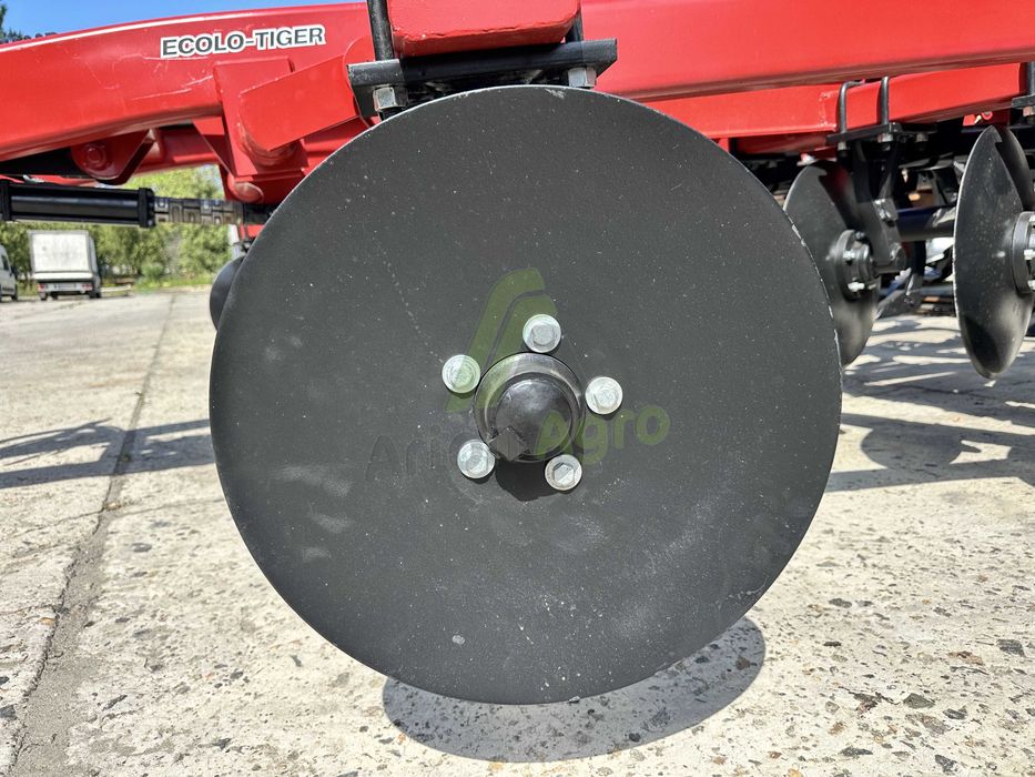 Глубокорыхлитель Case IH Ecolo Tiger 530 C Кейс эколотайгер