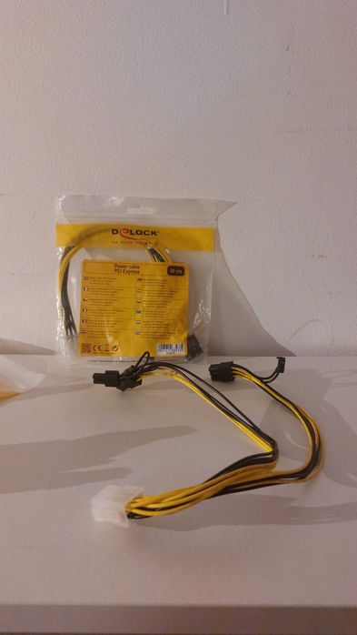 Lote de cabos e adaptadores para PC – VGA, SATA e PCIe