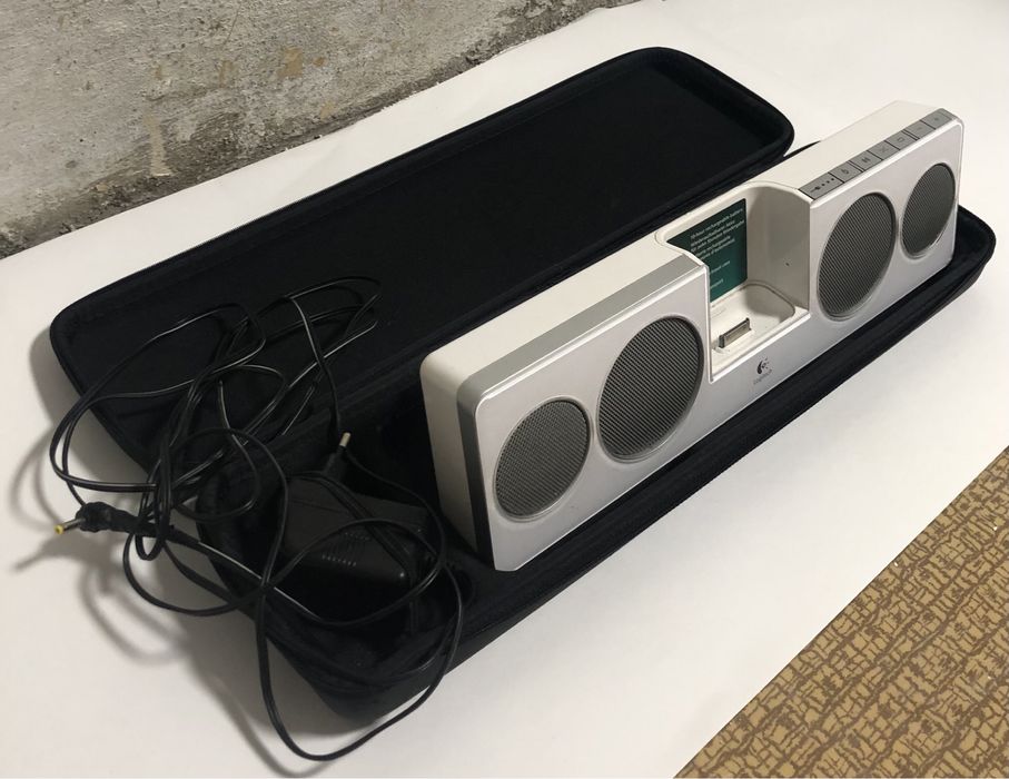 Продам Logitech pure fi