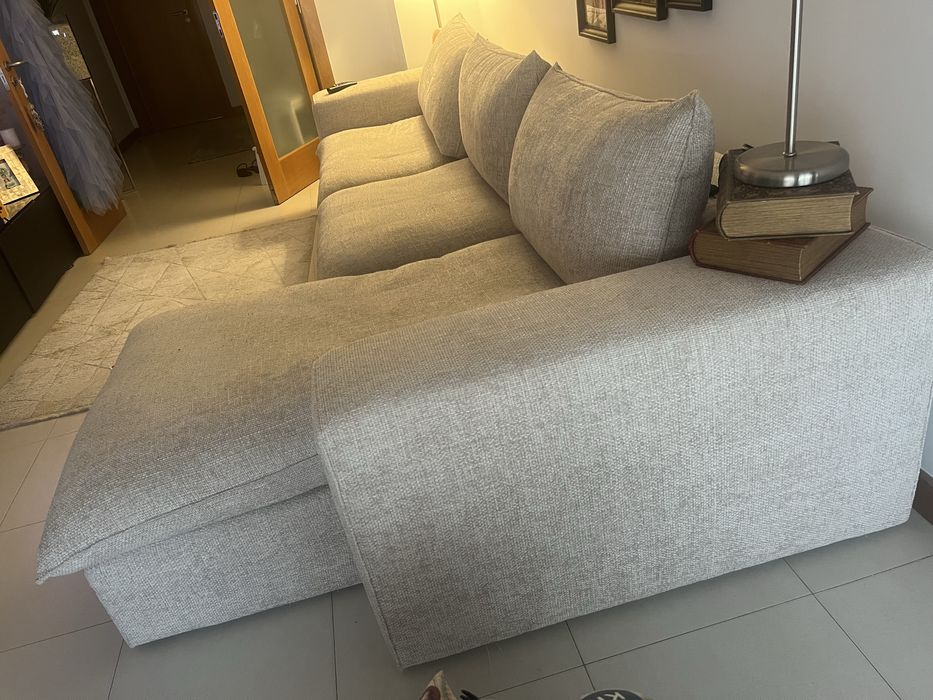 Sofá com Chaise Longue – Loja Gato Preto