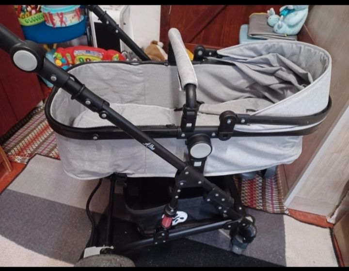 Ovo e Carrinho para Bebé Alba