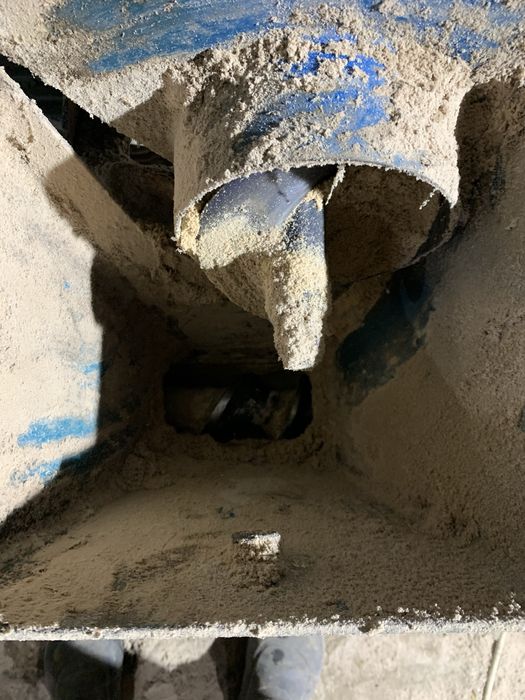 Прес для виготовлення брикету