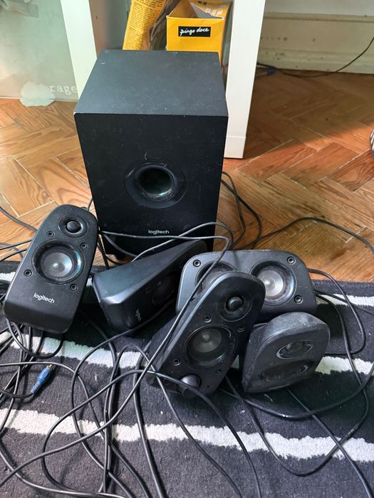 Sistema de som 8D logitech
