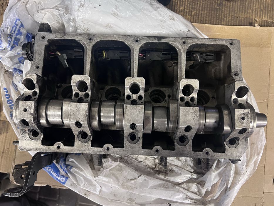ГБЦ 1.9TDI VW T5,Caddy,Touran,Golf,Passat головка блока циліндрів