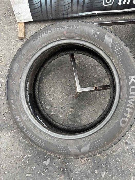Шини 205/55 R16 Kumho 7-7,5мм  зима