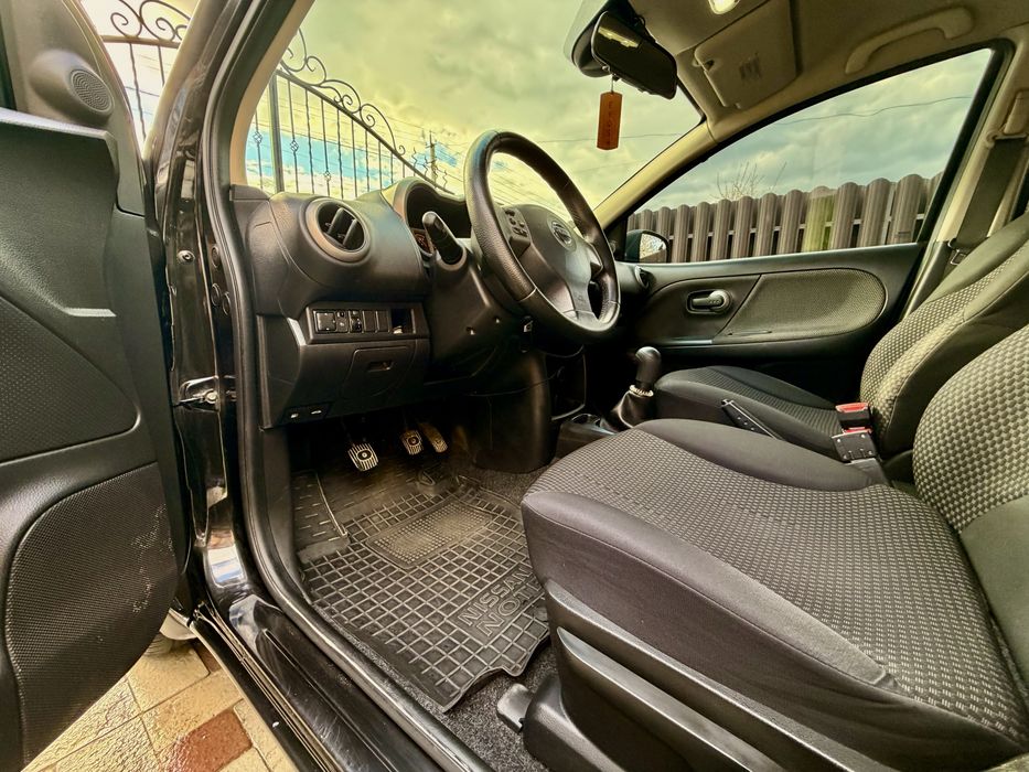 Nissan note e11.