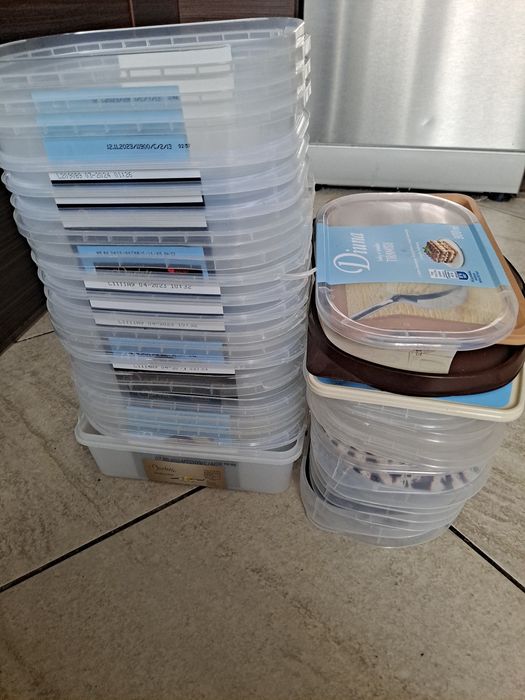Pkastikowe pudełka ok 20 sztuk chronimy środowisko