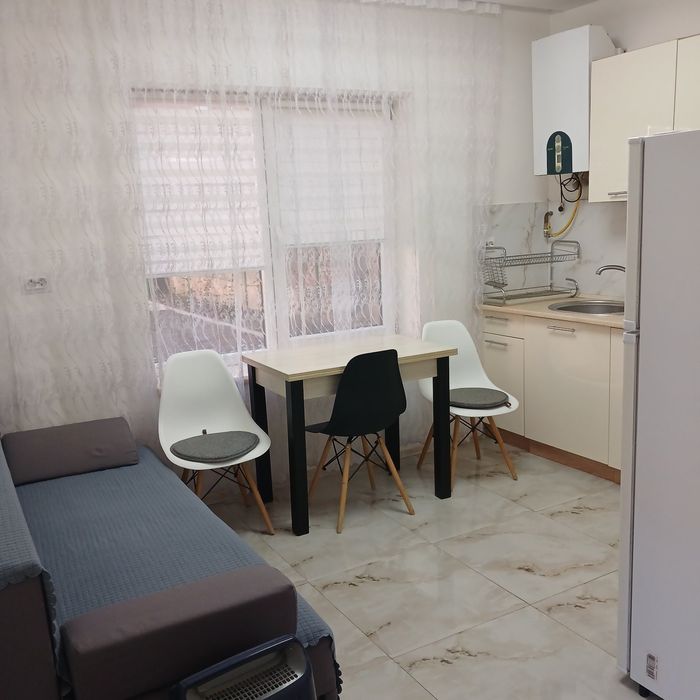 Затишний будинок у центрі міста подобово посу