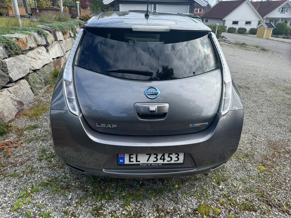 Nissan Leaf 2015 року з Європи