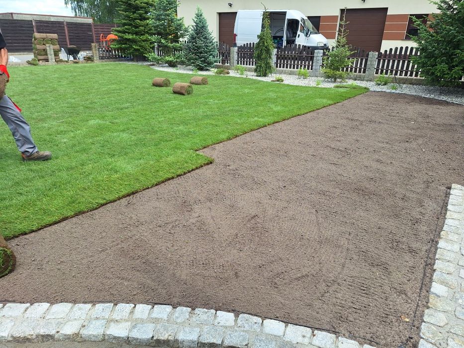 Ogrody - pielęgnacja - nawadnianie - trawniki