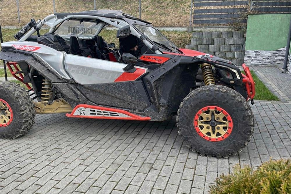 Wynajem maverick can am x3