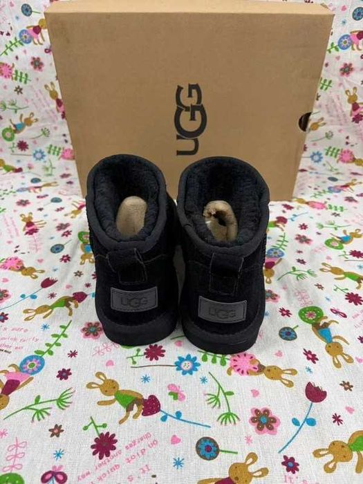 UGG Classic Ultra mini R.37
