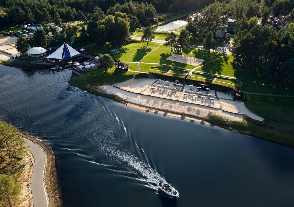 Продаж ділянки 37 соток з прямим виходом на воду, КМ Riviera Village