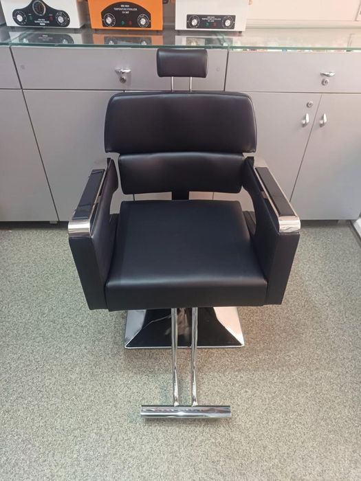 Кресло парикмахерское на гидравликеНВ-А048