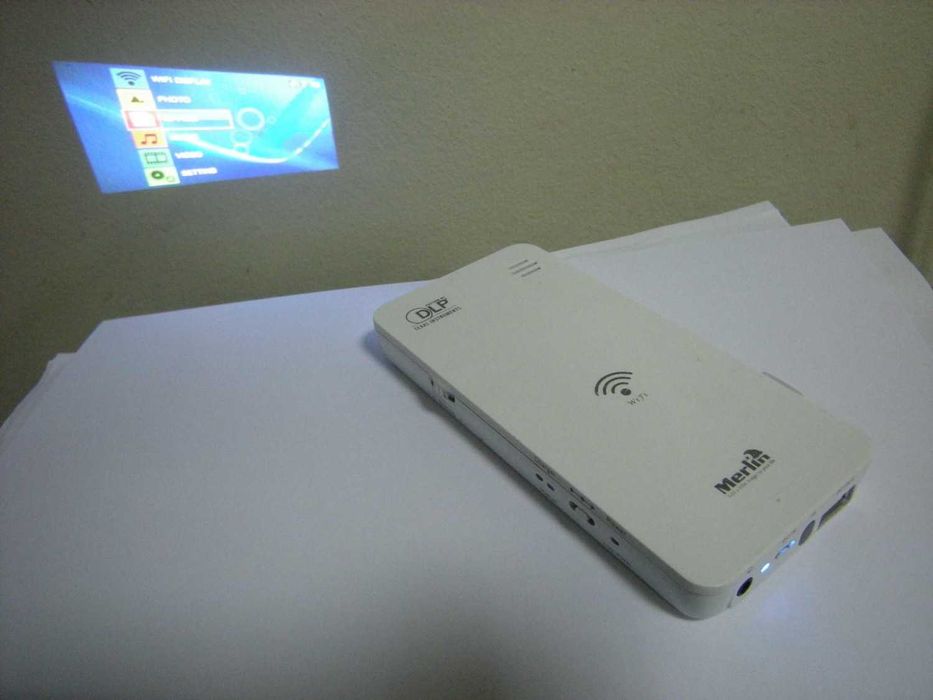 Кишеньковий Проектор Портативний DLP Texas Instruments