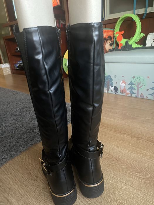 Botas cano alto pretas