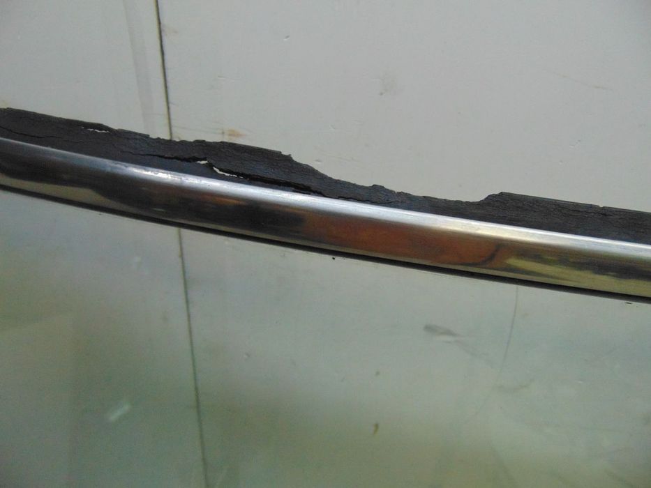 Datsun 1600 SSS para-brisas