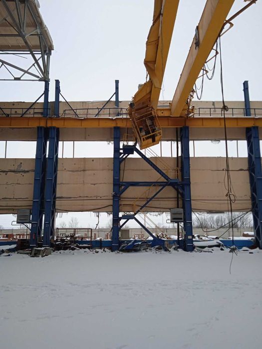 Кран мостовой модель КМ-12,5-28УЗ под работу/восстановление