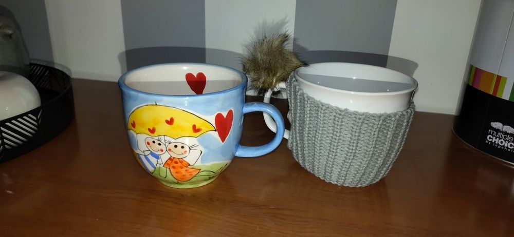 Conjunto com 2 chávenas de pequeno almoço443031544483041283