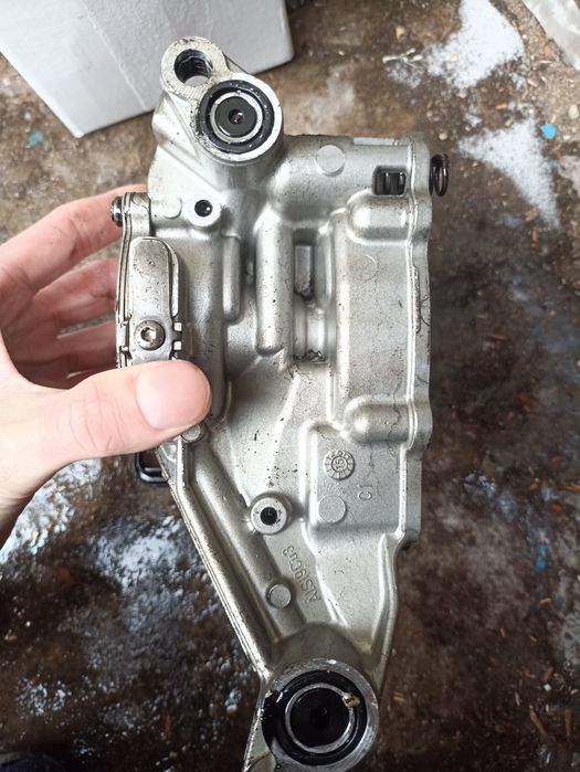 Масло насос Опель астра j 1.6 diesel b16dtl