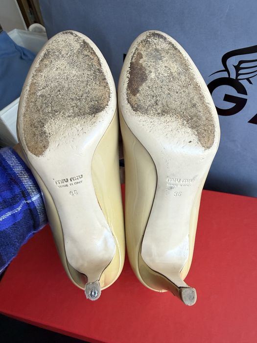Sapato salto alto Miu Miu