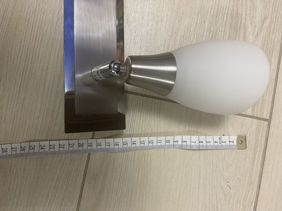 Lampa , konkiet. Własny wyłącznik.