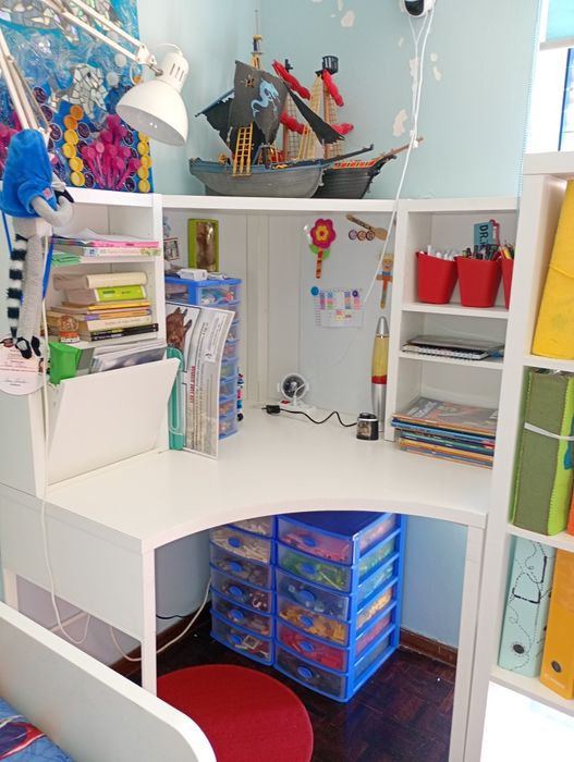 Secretária de canto  IKEA