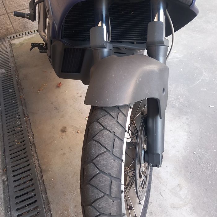 Aprilia ETV 1000 Caponord – 2004