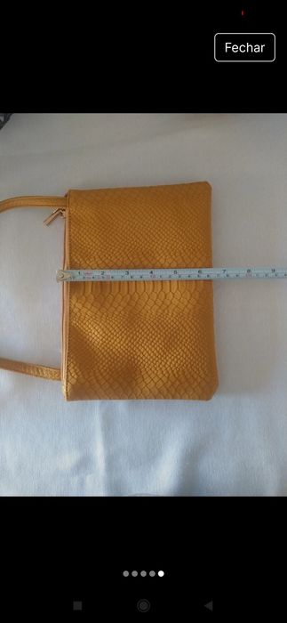 Mala tiracolo cor mostarda da Kiabi