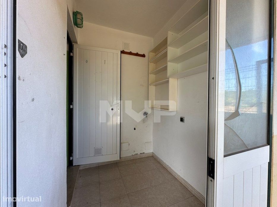 Moradia T4 transformada em T3 na Conceição de Faro