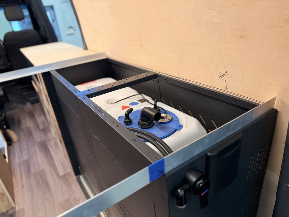 Nowy fabr komplet Van der Moon Moon Garage DUCATO SPRINTER MASTER !